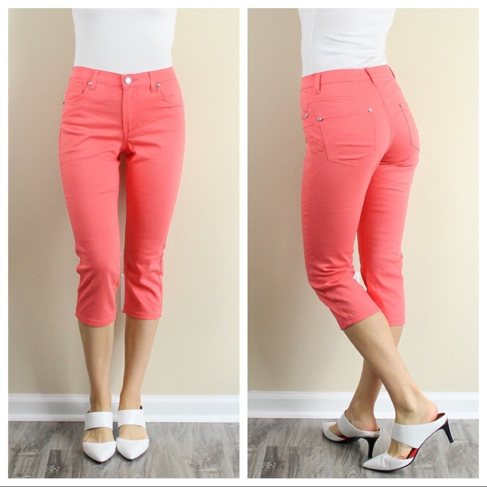 🚫 SOLD 🚫 New! VENUS Coral Capri Jeans, Size 6 - Picture 1 of 6
